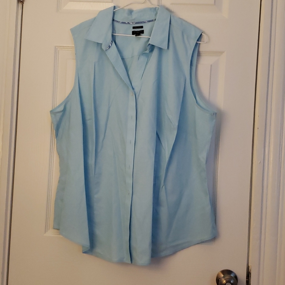 Talbots 22W sleeveless button down shirt
